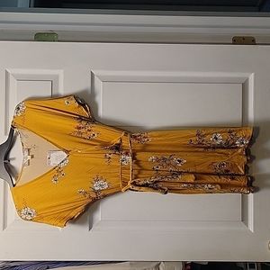 Yellow gold floral dress. Size small. Brand is Pink Rose vintage